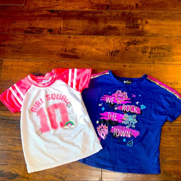 EUC Girls Graphic Tee Bundle 💕 - Picture 1 of 4